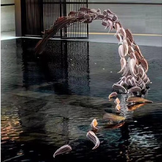 大型魚雕塑