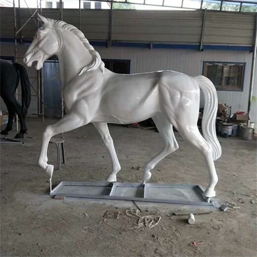 內(nèi)蒙古抽象馬雕塑價格