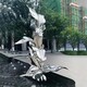 抽象不銹鋼羽毛雕塑圖
