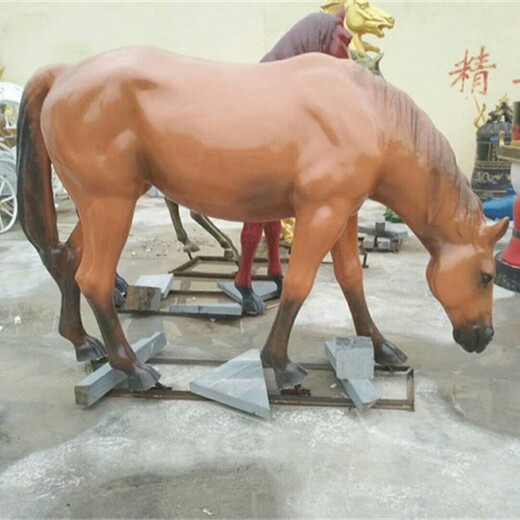 戶外玻璃鋼馬雕塑景觀小品