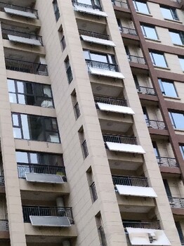衡陽陽臺壁掛太陽能熱水器廠家規(guī)格