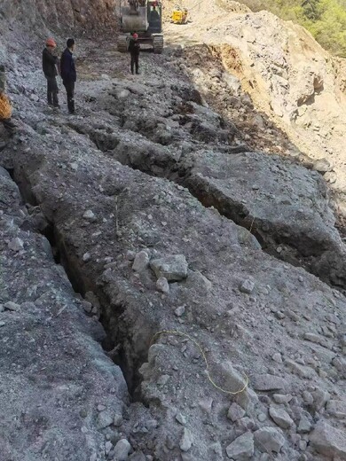 新疆阿拉尔静态爆破岩石公司