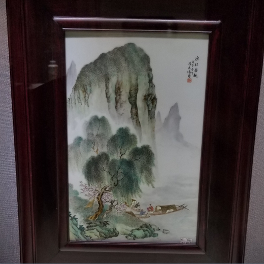 东城张志汤瓷板画一般值多少钱？