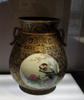 連云港張志湯瓷板畫(huà)目前市場(chǎng)價(jià)格