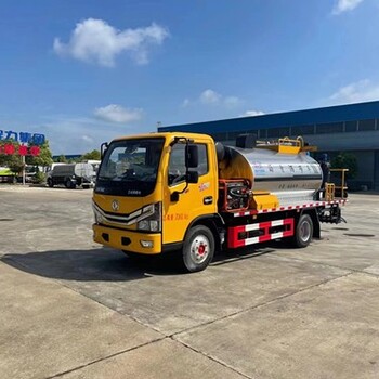 沈陽(yáng)沈北新8方瀝青灑布車(chē)回收