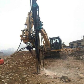 內蒙古包頭公路邊坡支護挖改潛孔鉆機