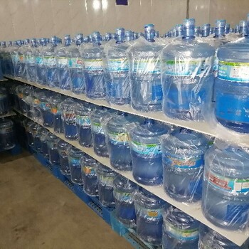 正规龙城新泉桶装水配送供应桶装水配送