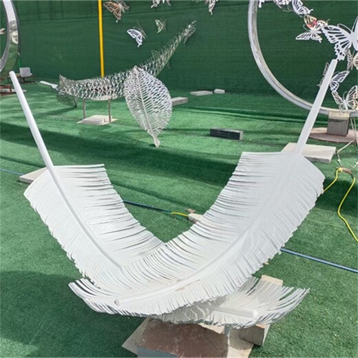 羽毛組合雕塑，不銹鋼羽毛雕塑設(shè)計