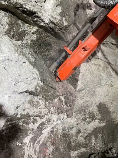 葫芦岛挖掘机改钻孔机厂家联系方式,挖改潜孔钻厂家