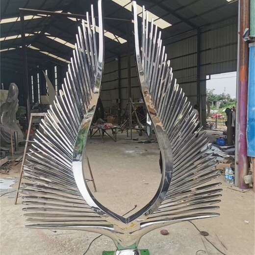 镜面翅膀雕塑房地产景观雕塑制作加工厂