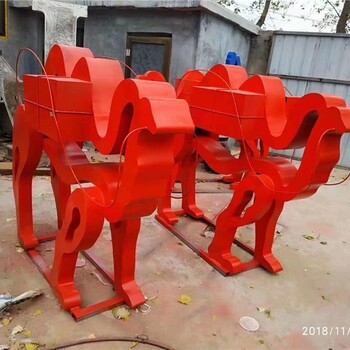 景區(qū)玻璃鋼駱駝雕塑藝術(shù)品