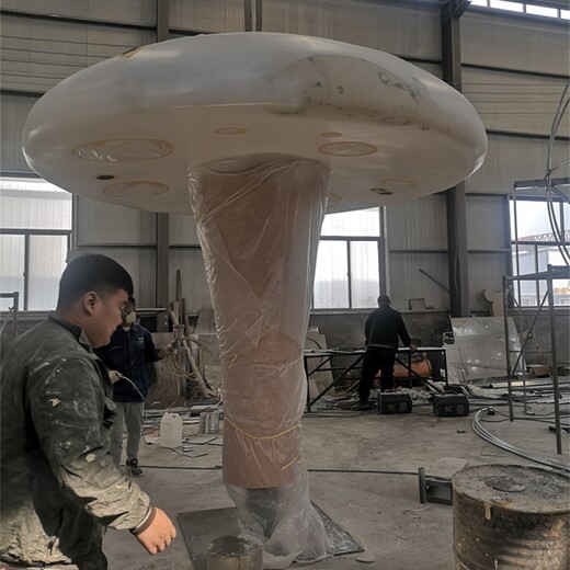 加工玻璃钢蘑菇摆件安装厂家