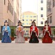生產玻璃鋼古裝空臉拍照人物雕塑造型圖