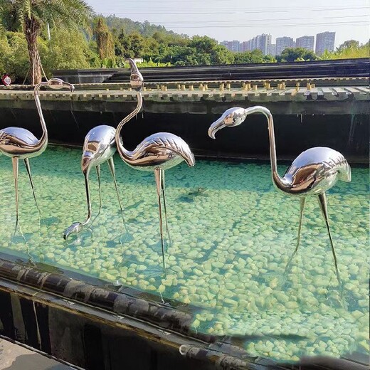 镜面不锈钢仙鹤雕塑装饰