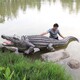 鱷魚雕塑圖
