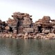 盧灣庭院假山魚(yú)池圖