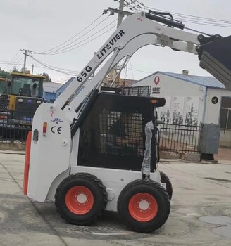 河西山貓滑移裝載機廠家小型鏟車