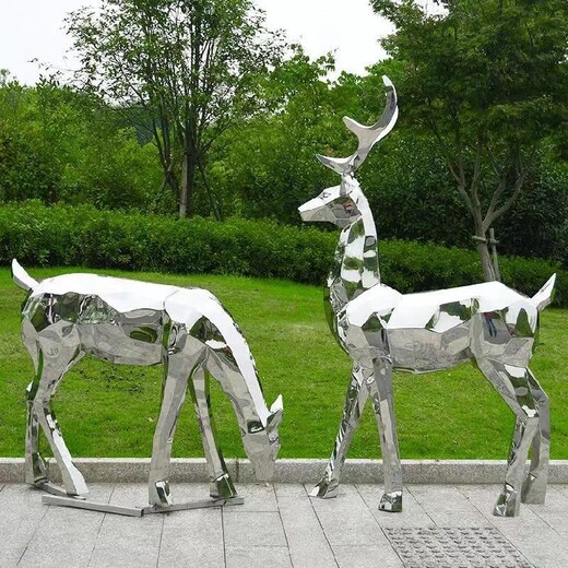 定制不锈钢切面鹿雕塑