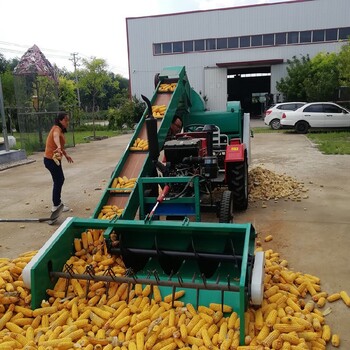 北京小型全自動(dòng)大型玉米脫粒機(jī)35馬力拖拉機(jī)自走式脫粒機(jī)