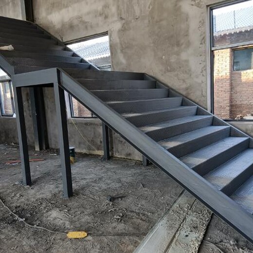 淡水街道钢结构楼梯多少钱一平方