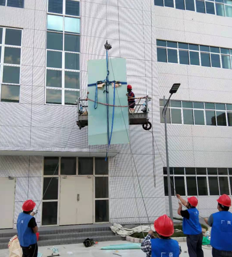 汕頭超長玻璃更換維修電話,玻璃門維修更換