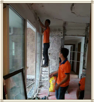 广州玻璃更换玻璃门修理 地弹簧门维修