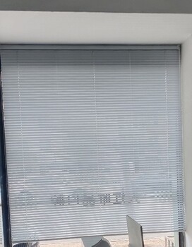 生產(chǎn)辦公窗簾批發(fā)代理半遮光窗簾