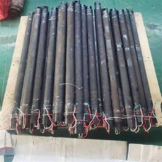 金礦脈開(kāi)采無(wú)法爆破使用氣體膨脹致裂技術(shù)石灰石氣體爆破設(shè)備