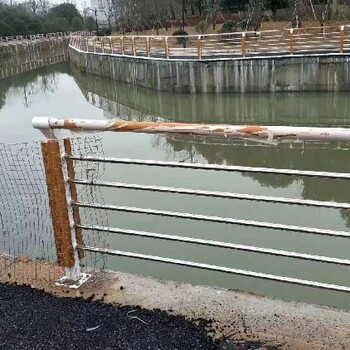 合川不銹鋼護欄多少錢