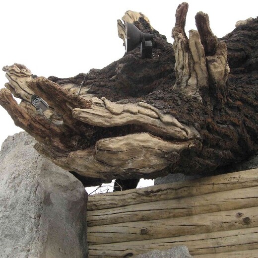 銷售水泥仿真棗樹大門多少錢一個,出售水泥仿真棗樹大門聯(lián)系方式