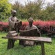 玻璃鋼校園人物雕塑廠家圖