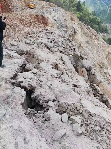 新疆昆玉二氧化碳气体爆破金属矿