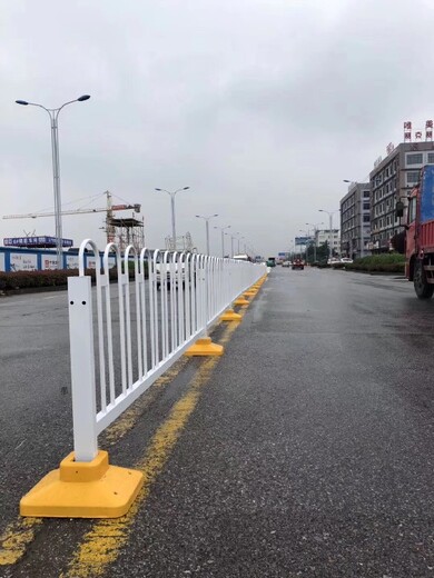 忻州生产道路中央护栏厂家联系方式