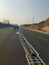 黑龍江城區(qū)馬路中間護(hù)欄圖片