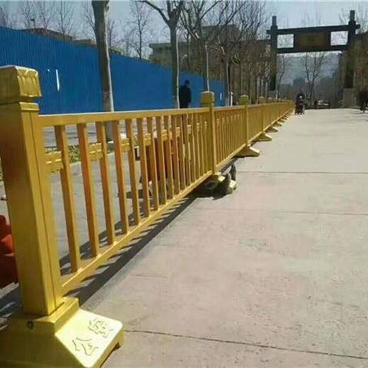 忻州街道机非护栏