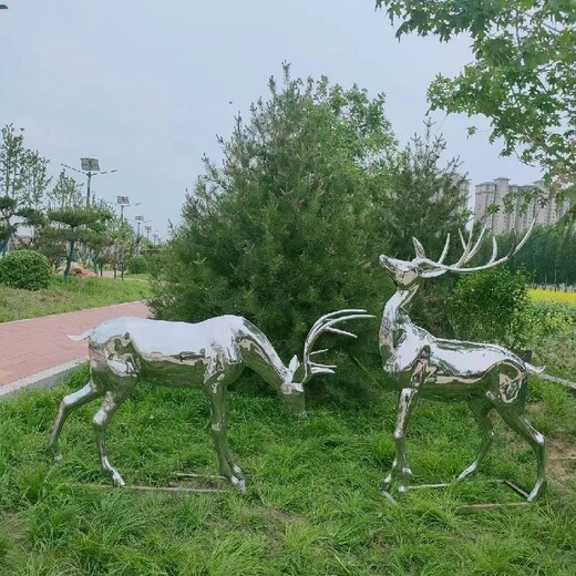 制作不銹鋼鏡面鹿雕塑施工方式,銷售不銹鋼雕塑廠家