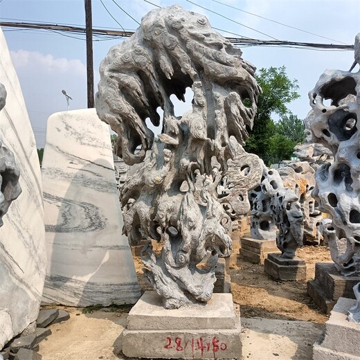 曲陽(yáng)縣小區(qū)太湖石廠家報(bào)價(jià)
