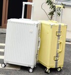 PC行李箱旅行箱定制上海箱子定制批量可以加logo图案