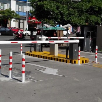 濟南鋼城區(qū)停車場車牌識別系統(tǒng),車牌識別一體機安裝