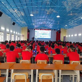 广东问题少年教育茂名春雨学校