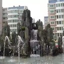 巴彥倬爾做水泥假山國慶十周