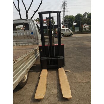 崇左搬運堆高車價格減震力強