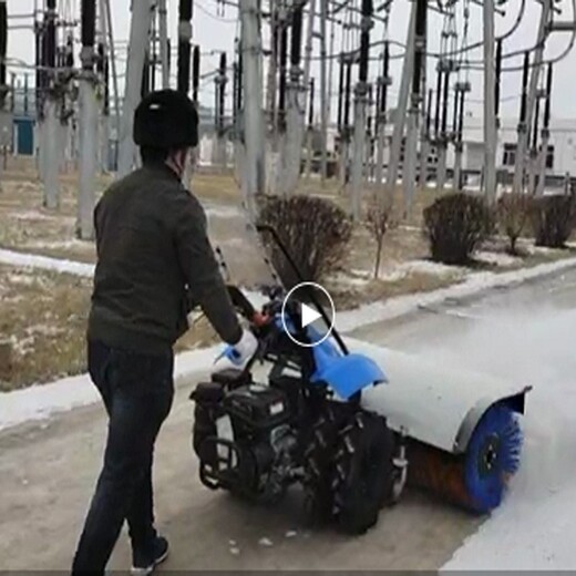 北京大型企業(yè)用大寬度掃雪機(jī)15HP大動(dòng)力，掃厚雪
