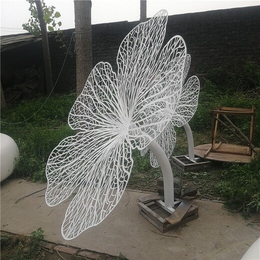 鏡面不銹鋼花朵雕塑加工