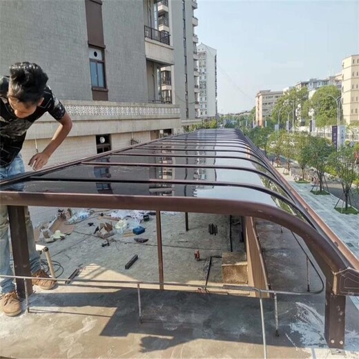 延庆北京耐力板雨棚厂家电话遮雨棚