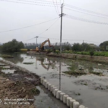 嘉峪关市河渠水泥仿木桩水泥标志桩