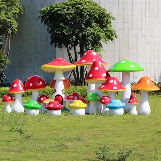 玻璃钢蘑菇雕塑设计加工厂家