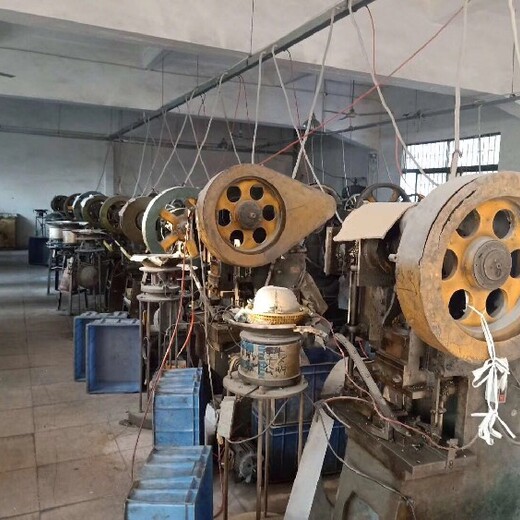 溴化鋰燃油直燃機(jī)回收工業(yè)制冷機(jī)器設(shè)備收購(gòu)
