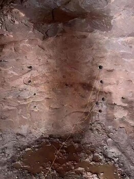 阿壩隧道爆破花崗巖