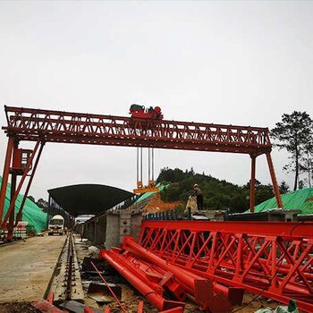 廣西梧州龍門(mén)吊出租龍門(mén)吊起重機(jī)的安裝